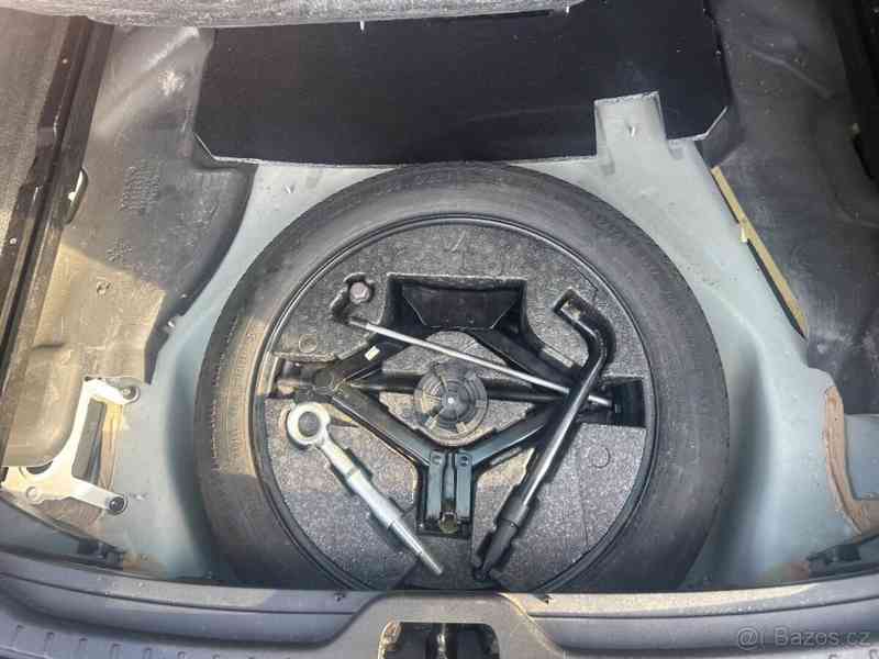 Volvo XC60 2,0   s naftovým motorem D3 - foto 11