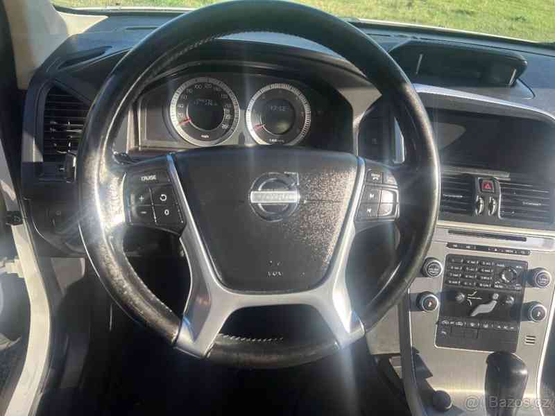 Volvo XC60 2,0   s naftovým motorem D3 - foto 13