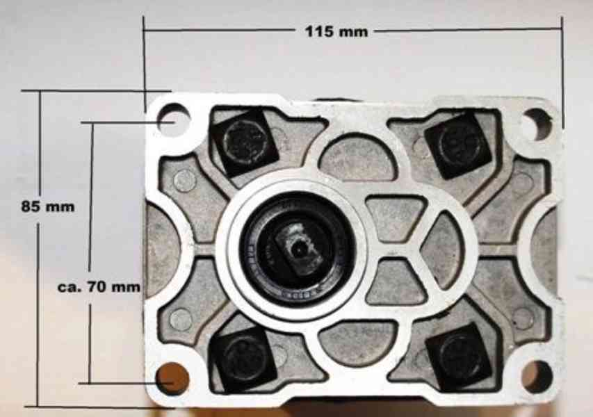 Čerpadlo hydraulické na štípač dříví 8 až 14 tun – NOVÉ - foto 6