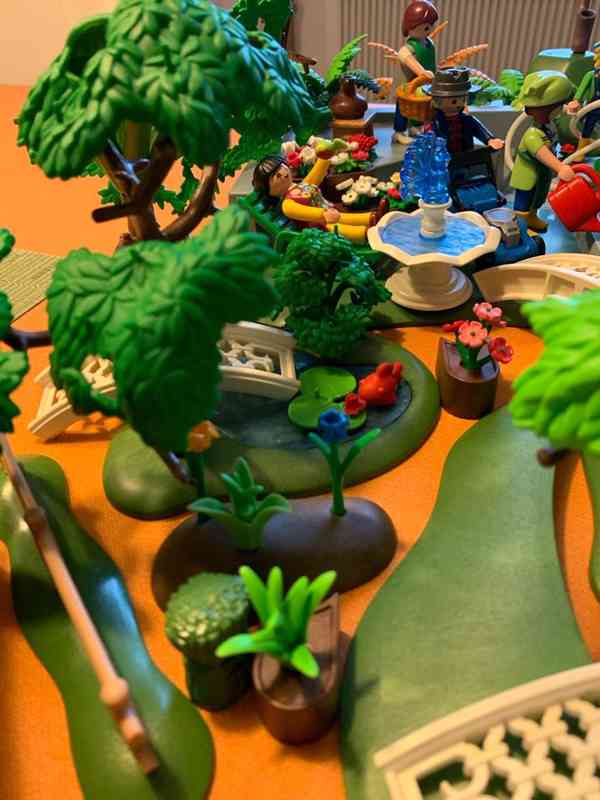 Playmobil zahrada  - foto 11