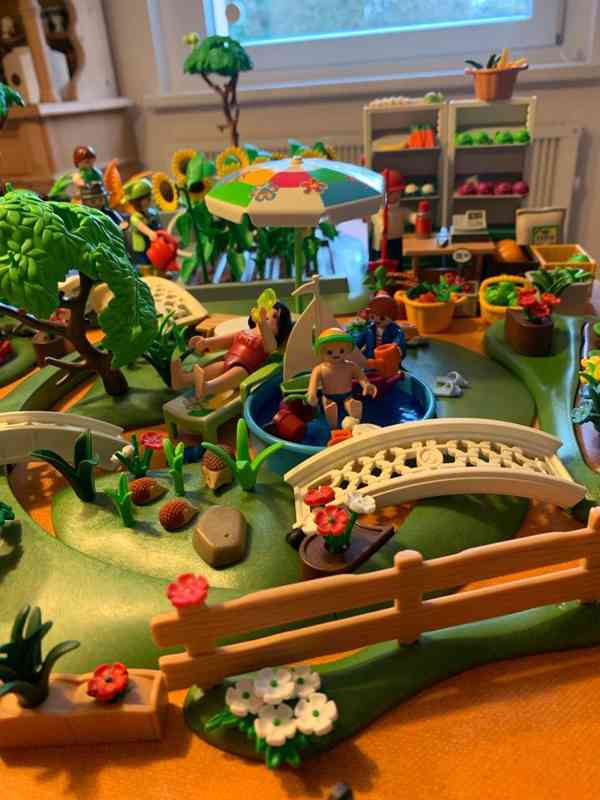 Playmobil zahrada  - foto 2
