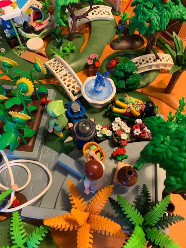 Playmobil zahrada  - foto 16