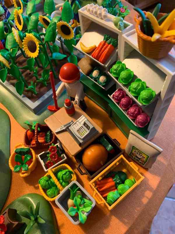 Playmobil zahrada  - foto 13