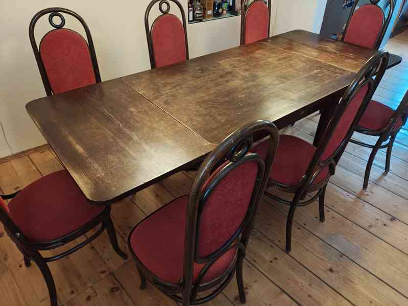 Set jídelního stolu  (220x90x80 cm) včetně 8 židlí - foto 2