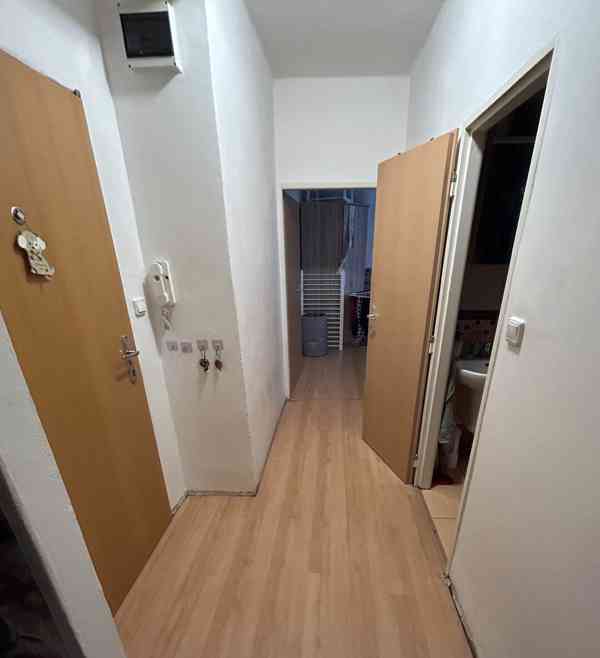 Pronájem byt 2+1, Olomouc, cihla, balkon, 53,9m2 - foto 3