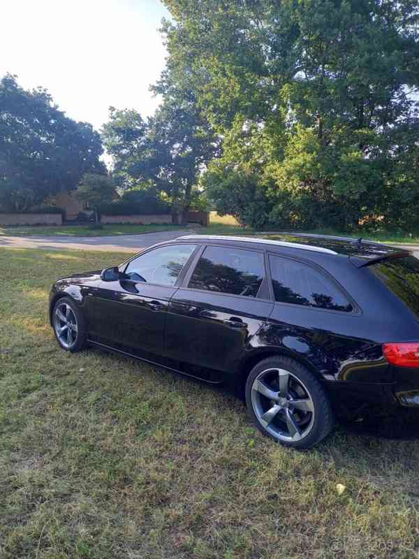 Audi A4 Avant 2,0   S line - foto 4