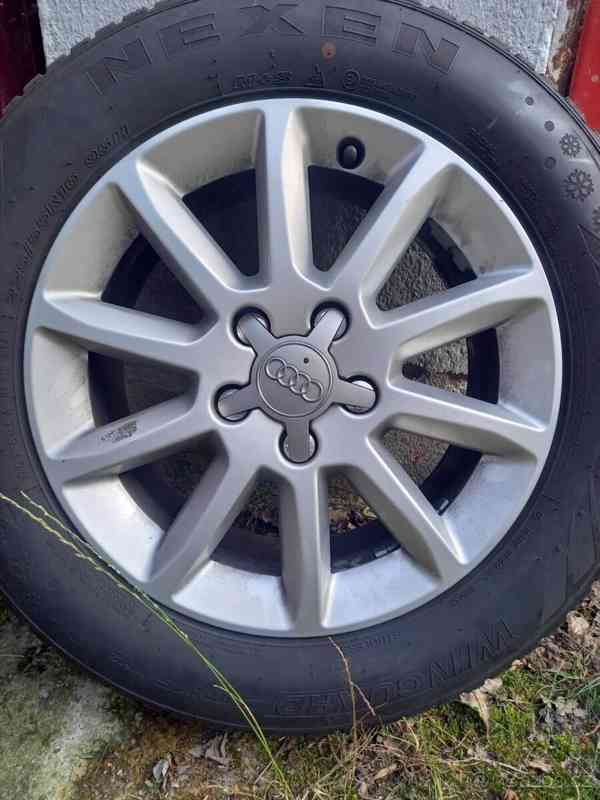Audi A4 Avant 2,0   S line - foto 18