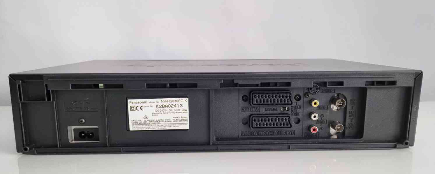 Panasonic Hifi stereo NV-HS830 Super VHS videorekordér  - foto 3