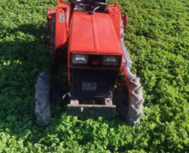 Traktor Hinomoto c174 17cp 4x4 - foto 2