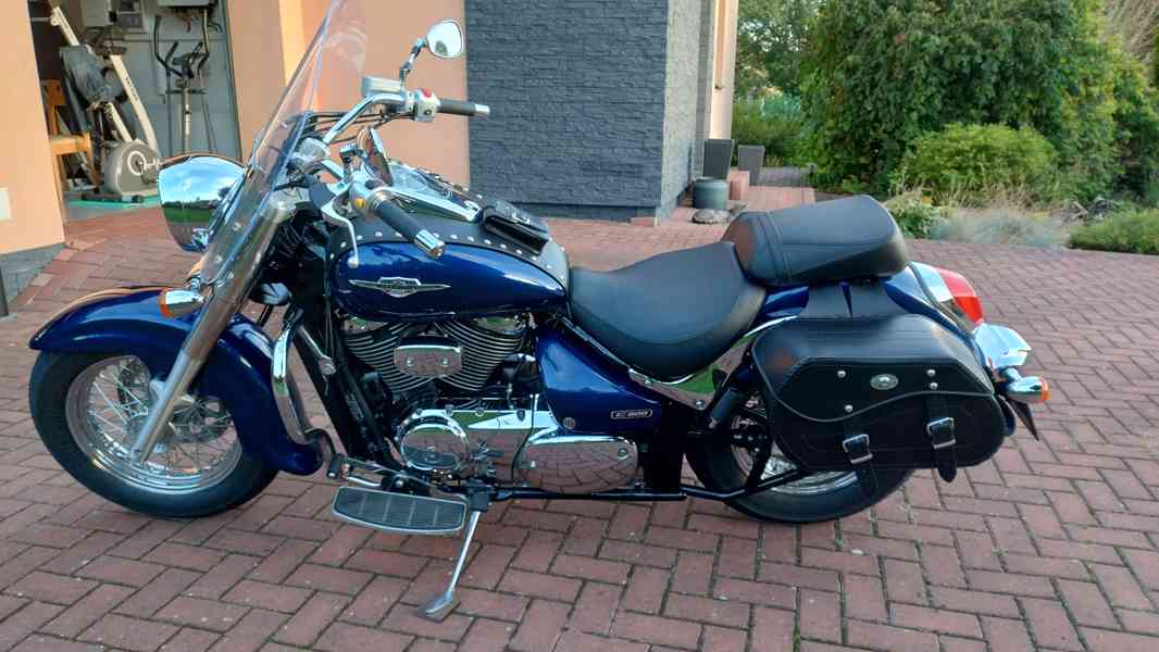 Suzuki Intruder C800 - foto 2