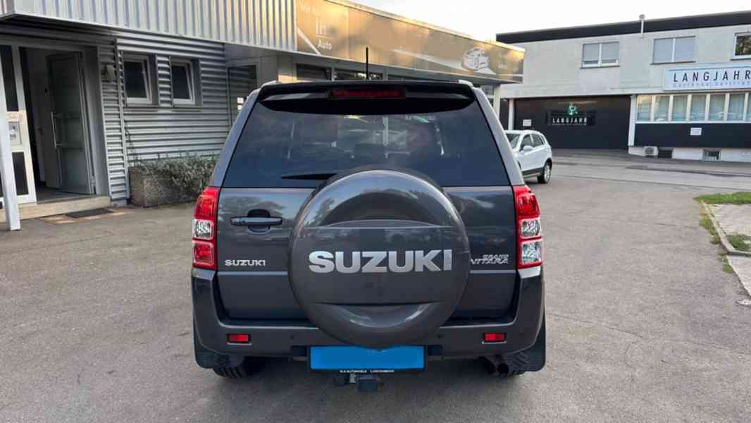 Suzuki Grand Vitara 2.4i Comfort benzín 124kw - foto 6