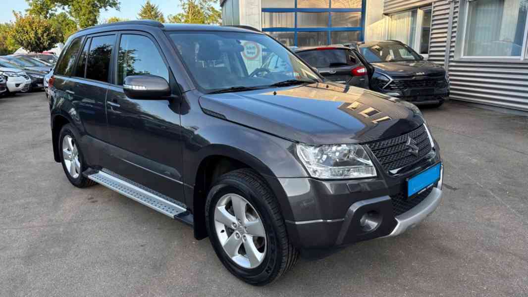 Suzuki Grand Vitara 2.4i Comfort benzín 124kw