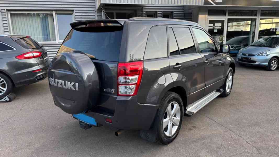 Suzuki Grand Vitara 2.4i Comfort benzín 124kw - foto 13