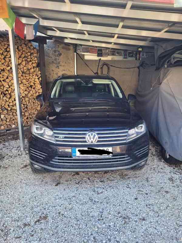 Volkswagen Touareg 3,0   TDi V6 193kw 4M R-LINE - foto 1