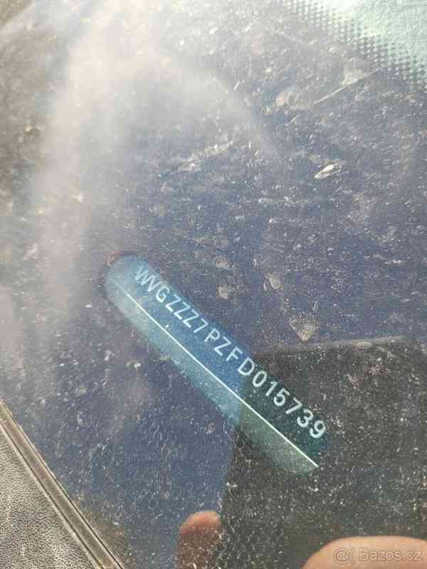 Volkswagen Touareg 3,0   TDi V6 193kw 4M R-LINE - foto 11