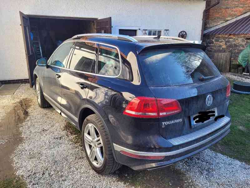 Volkswagen Touareg 3,0   TDi V6 193kw 4M R-LINE - foto 2