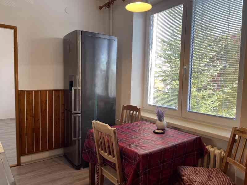 PRONÁJEM BYTU 3+1 S BALKÓNEM V IVANČICÍCH  - foto 6