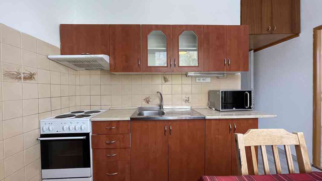 PRONÁJEM BYTU 3+1 S BALKÓNEM V IVANČICÍCH  - foto 4