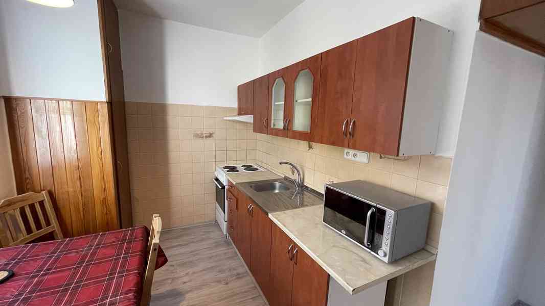 PRONÁJEM BYTU 3+1 S BALKÓNEM V IVANČICÍCH  - foto 5