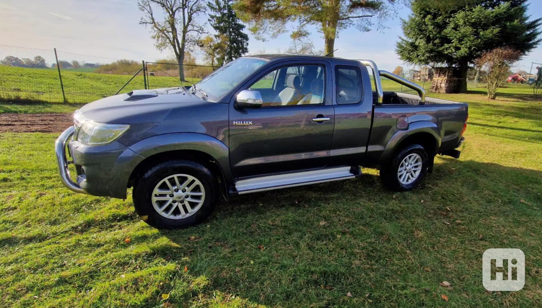 Toyota Hilux 2,5D4D 4x4 106kw - foto 1