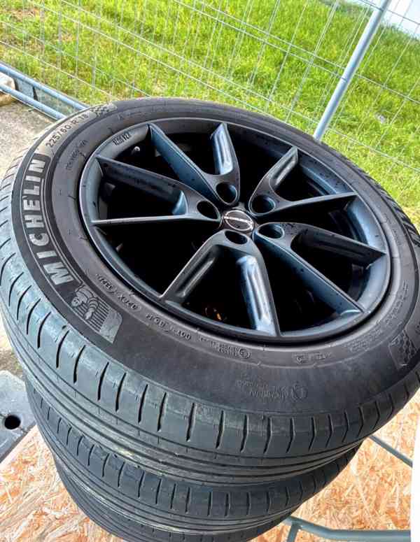 Suzuki Grand Vitara 2.0i Club 4x4 benzín 103kw - foto 14