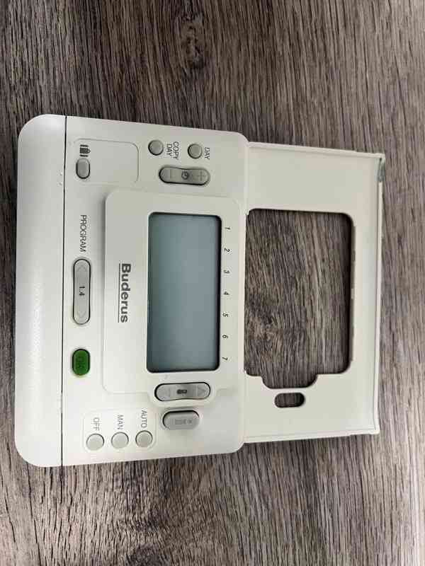 termostat BUDERUS CM707 s velkým LCD displejem - foto 3