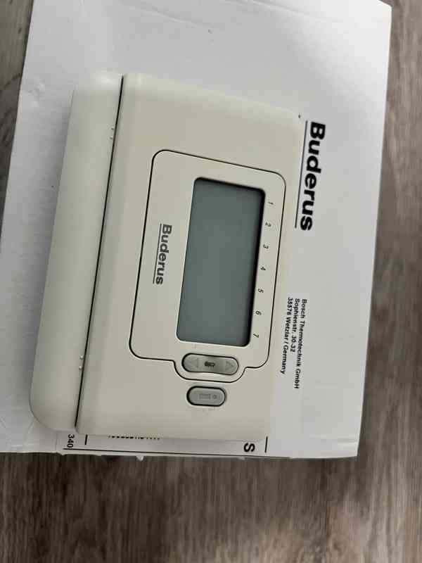 termostat BUDERUS CM707 s velkým LCD displejem - foto 1