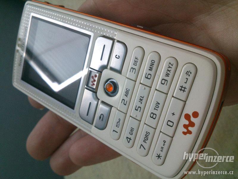Prodám Sony Ericsson W800i - foto 9