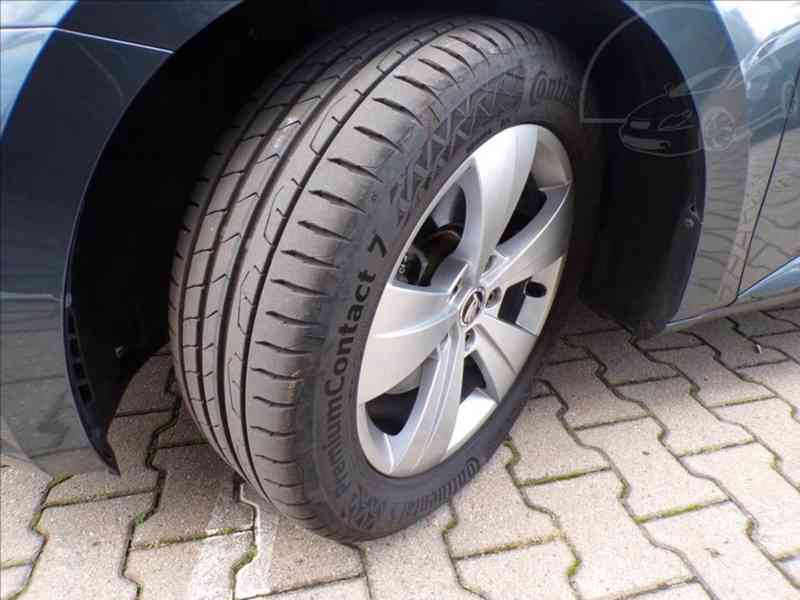 Škoda Superb 2,0 TDI-140KW AUTOMAT,TAŽ.ZAŘ. - foto 18