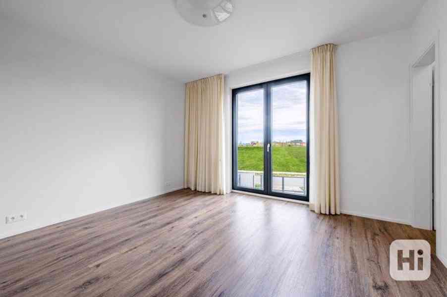 Pronájem RD 5+1 (180m2), garáž, Vysoký Újezd - foto 6