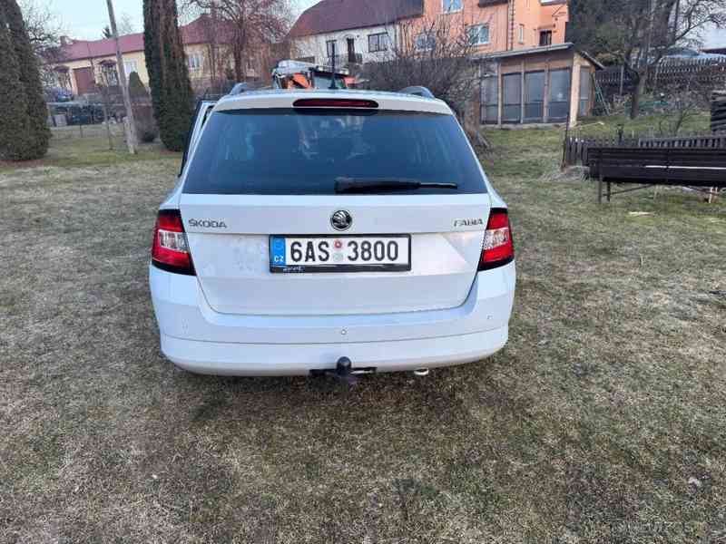 Škoda Fabia 1,0   3 Combi TSI 81kW Style - foto 6