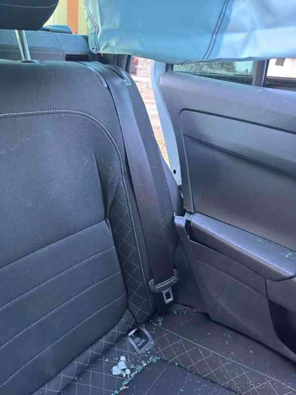 Škoda Fabia 1,0   3 Combi TSI 81kW Style - foto 16