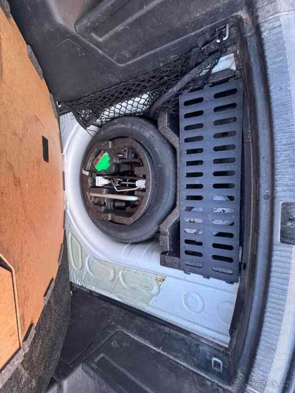 Škoda Fabia 1,0   3 Combi TSI 81kW Style - foto 13