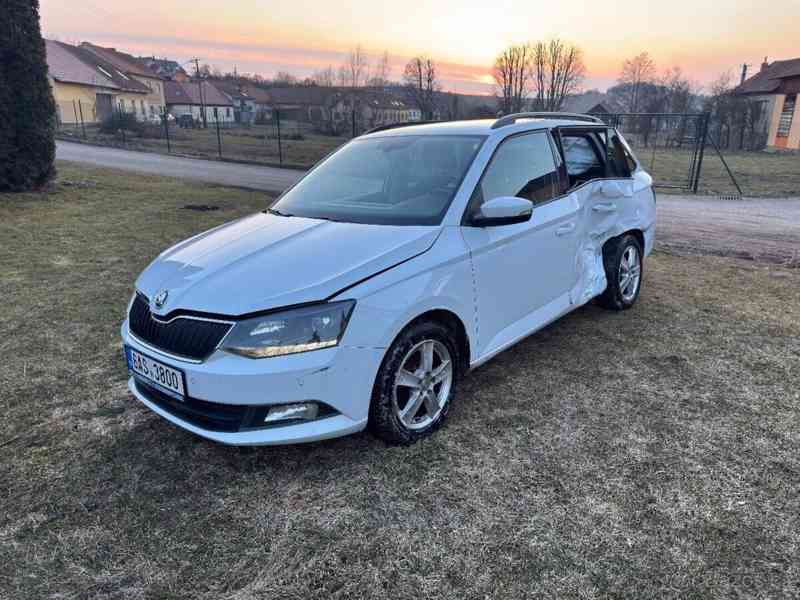 Škoda Fabia 1,0   3 Combi TSI 81kW Style - foto 8