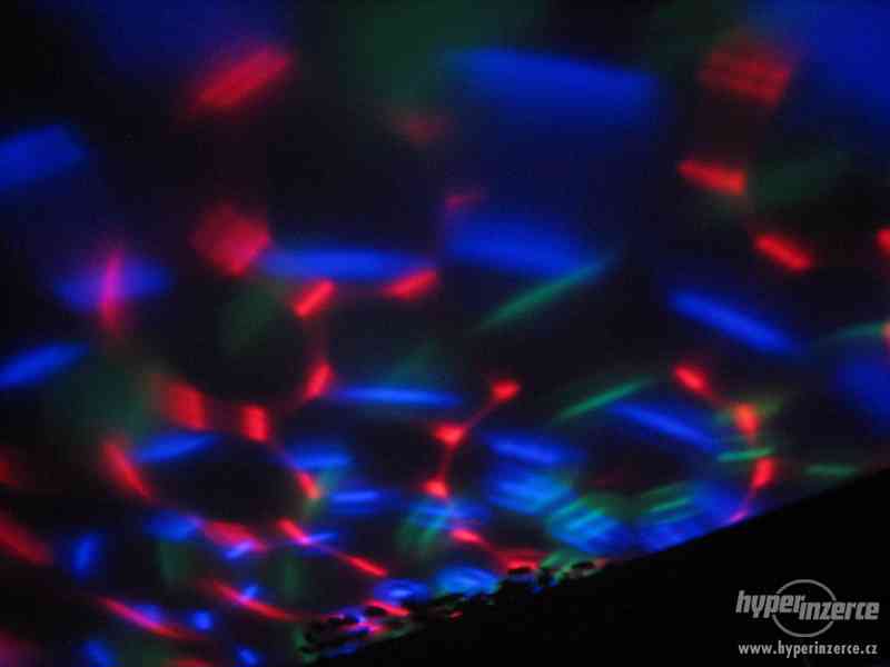 Diskožárovka LED 3 barevné efekty na zem nebo strop - foto 1