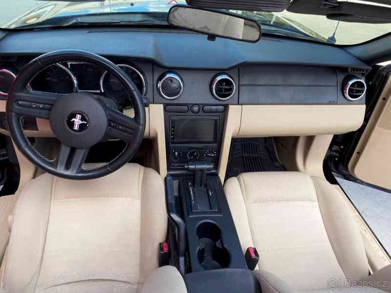 Ford Mustang 4,0   V6 154 kw Cabrio - foto 8