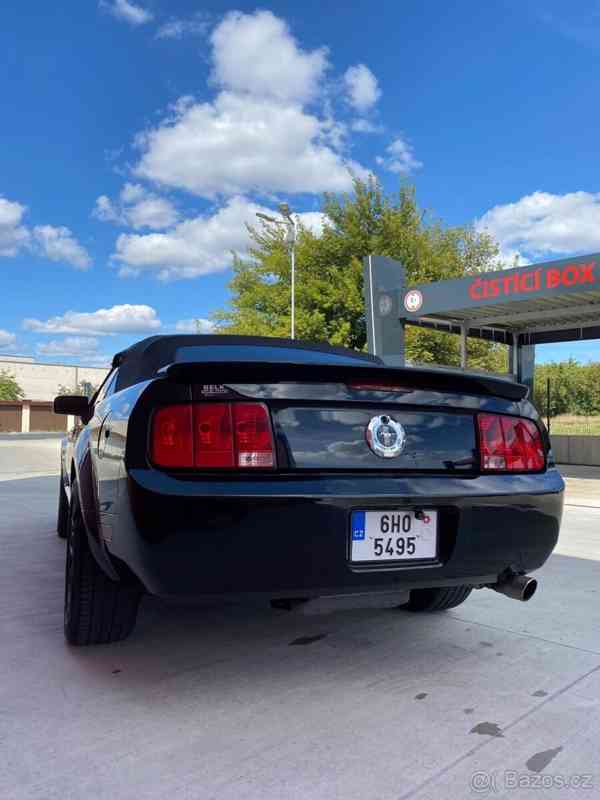 Ford Mustang 4,0   V6 154 kw Cabrio - foto 4