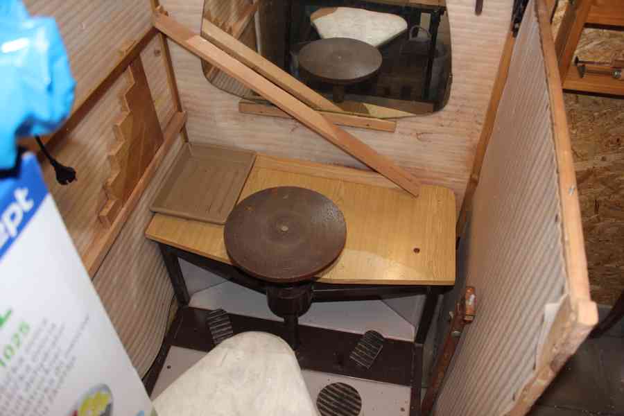 Keramická pec a zařízení hrnčířské dílny - foto 7