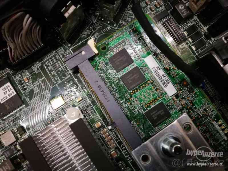 HP ProLiant DL360p Gen8 Server 2x Xeon E5-2690 32GB DDR3 - foto 3