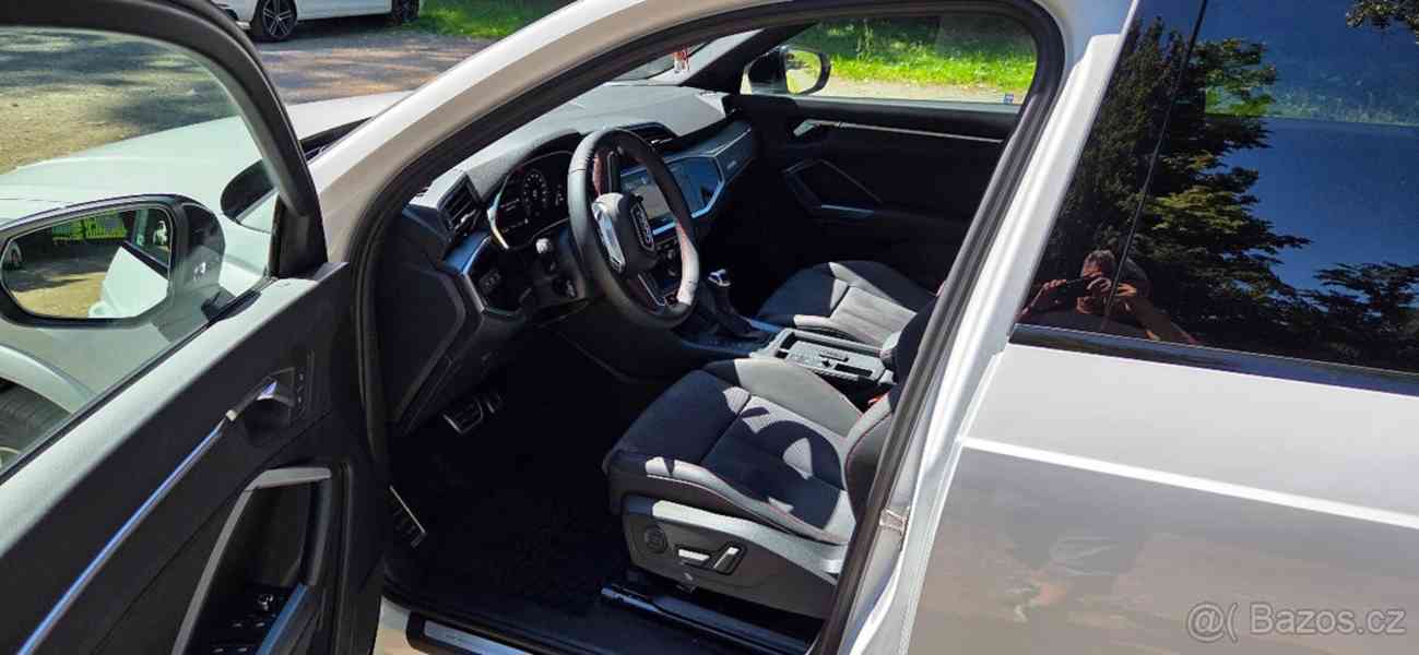 Audi Q3 q S tronic, nákup 1/26 11.300k - foto 8