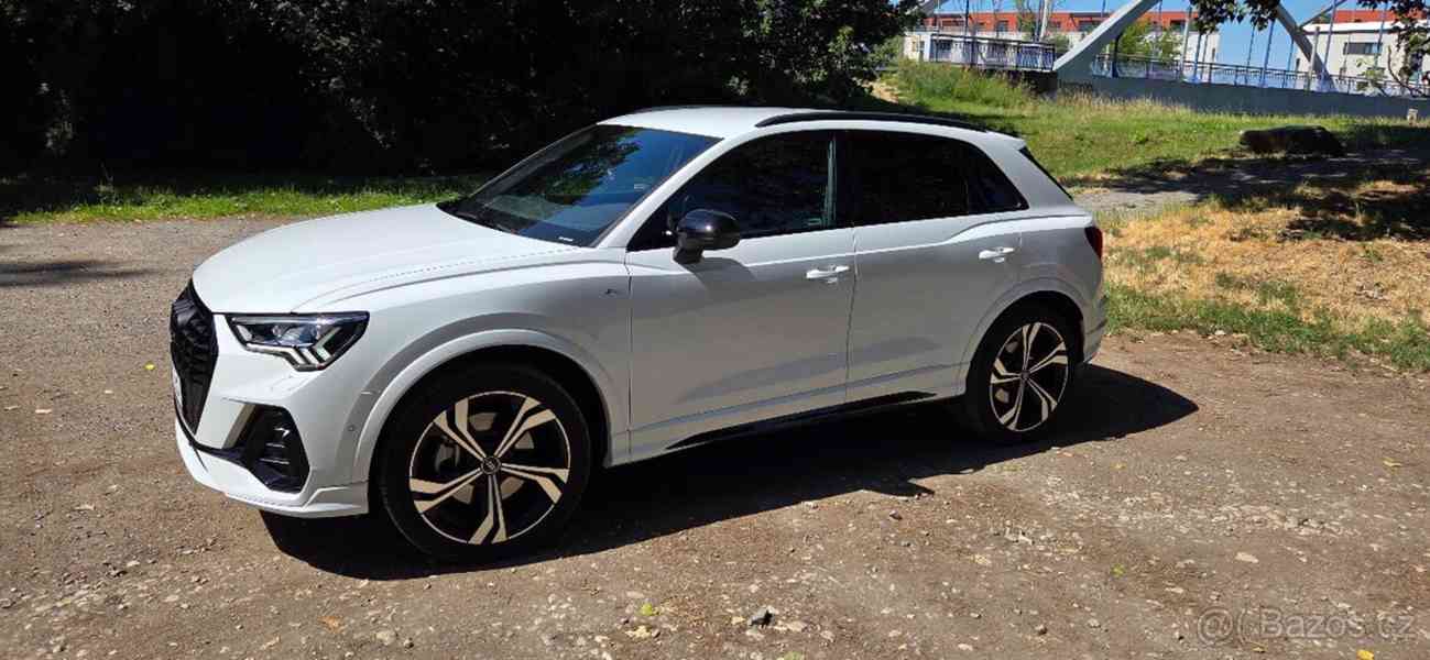 Audi Q3 q S tronic, nákup 1/26 11.300k - foto 2