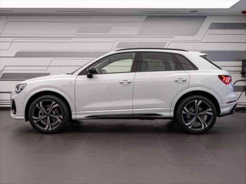 Audi Q3 q S tronic, nákup 1/26 11.300k - foto 12