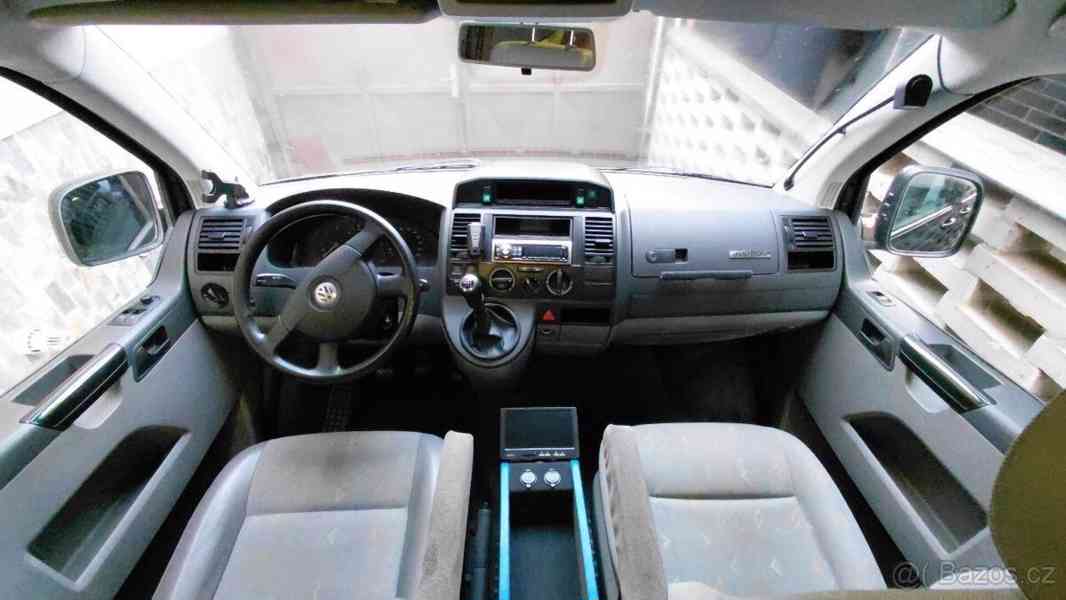 Volkswagen Transporter 2,5   TDi 4motion 128 kW, garážované - foto 15