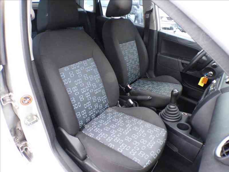 Ford Fiesta 1,4 i - foto 11