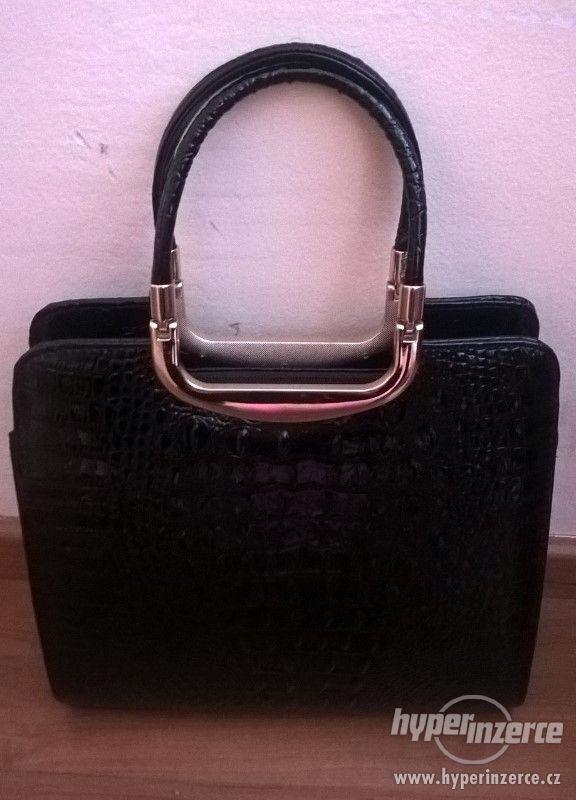 Černá nová elegantní kabelka - foto 1
