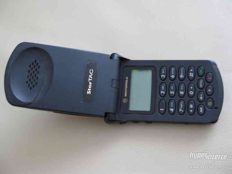 Motorola StarTAC130 - funkční mobilní telefon z r.1995 - foto 3
