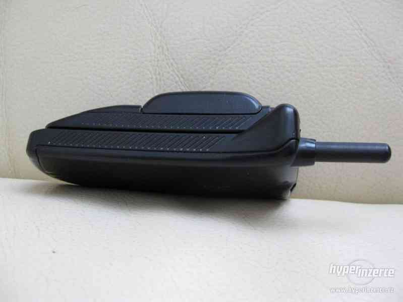 Motorola StarTAC130 - funkční mobilní telefon z r.1995 - foto 10
