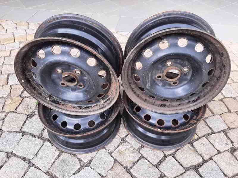 Prodám plechové disky R14 4x100 ET35 středová díra 54,1 - foto 1
