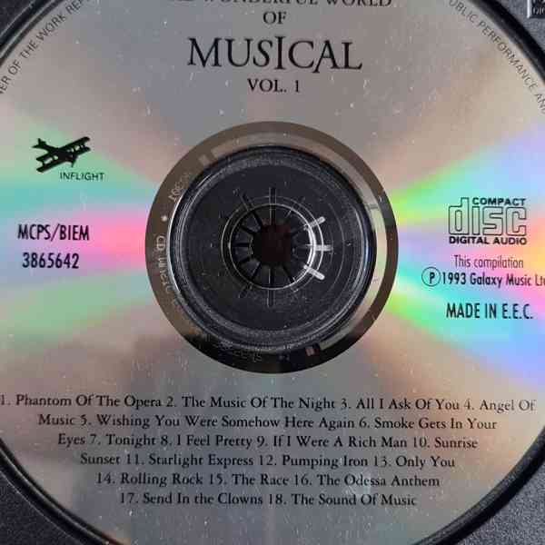CD - THE WONDERFUL WORLD OF MUSICAL - foto 2
