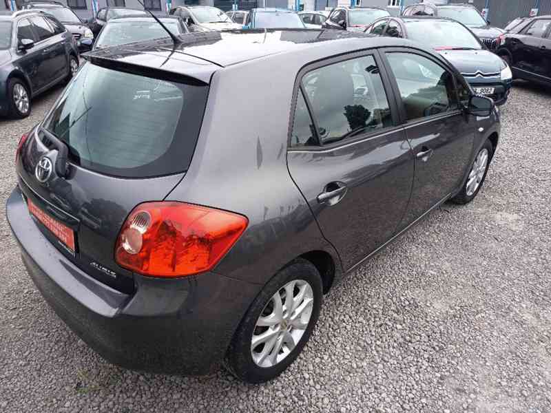 TOYOTA Auris 1,4D-4D Comfort ČR - foto 7
